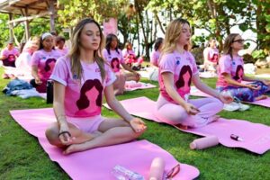 Jergens presenta campaña “Una Mano en el Corazón y la Otra en el Pecho” promoviendo la prevención del cáncer de mama